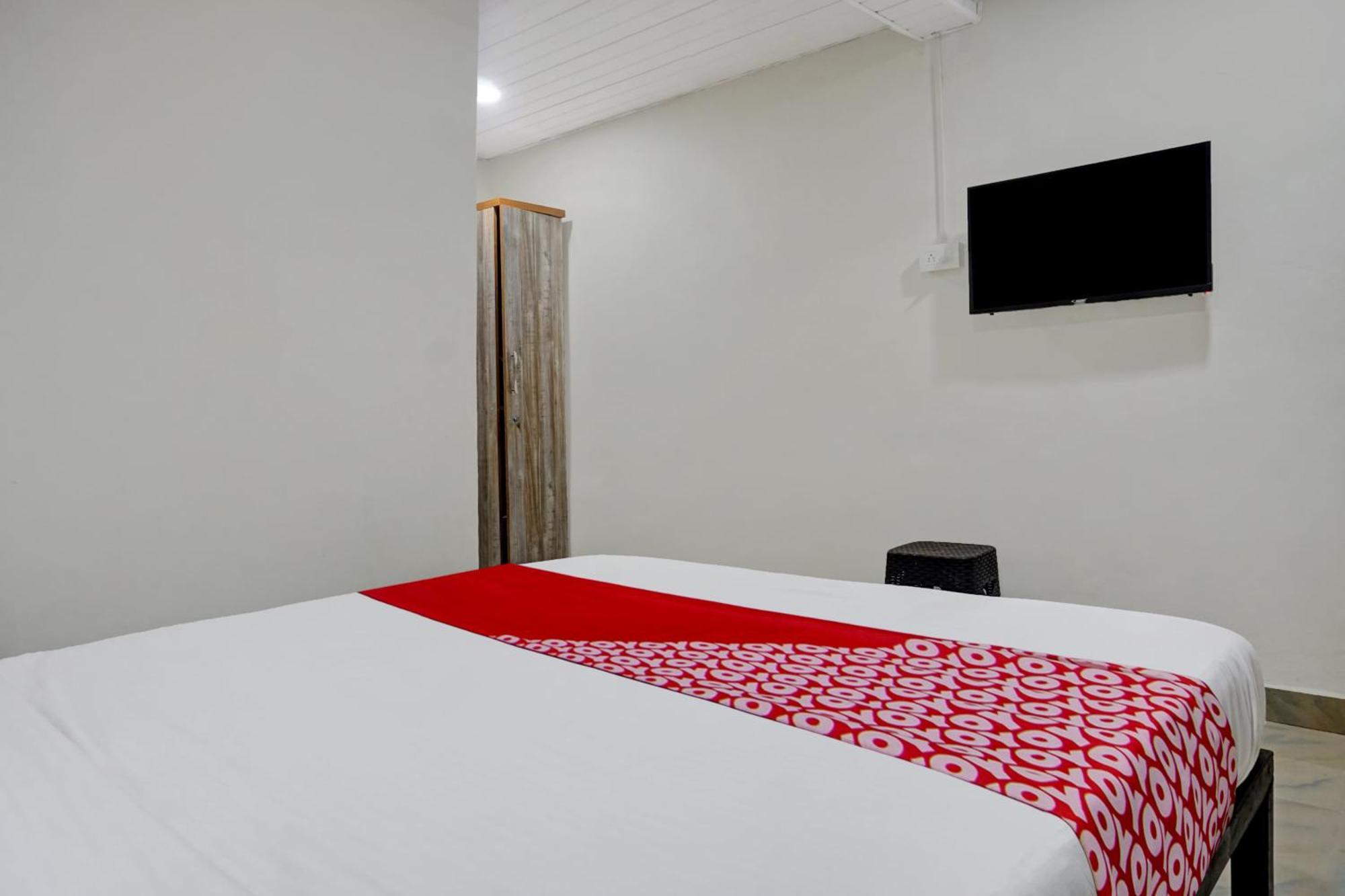 Hotel O Metro View Pimpri-Chinchwad Exteriör bild