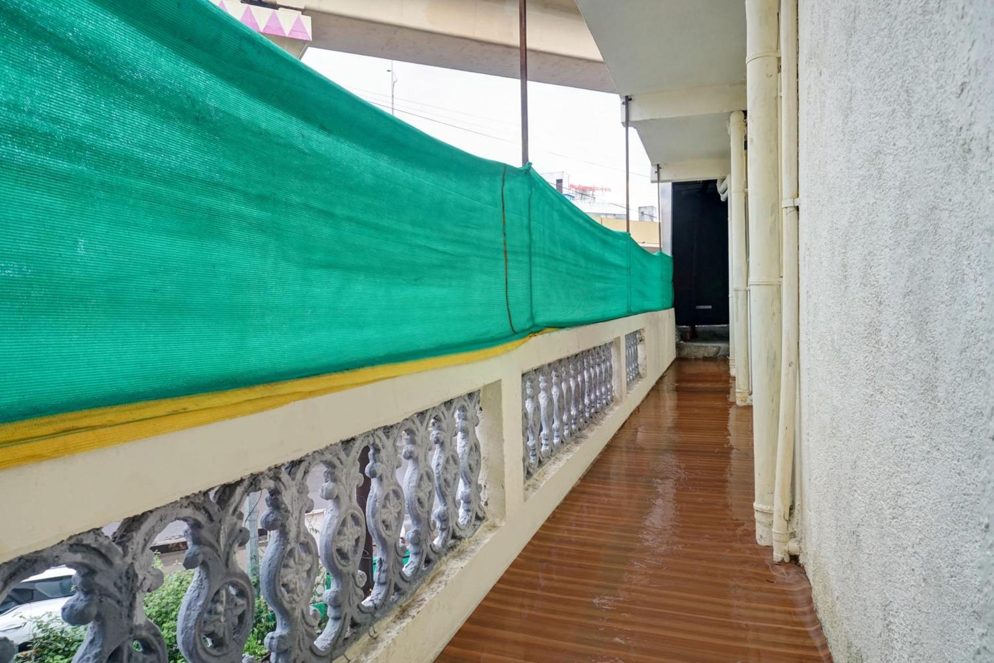 Hotel O Metro View Pimpri-Chinchwad Exteriör bild