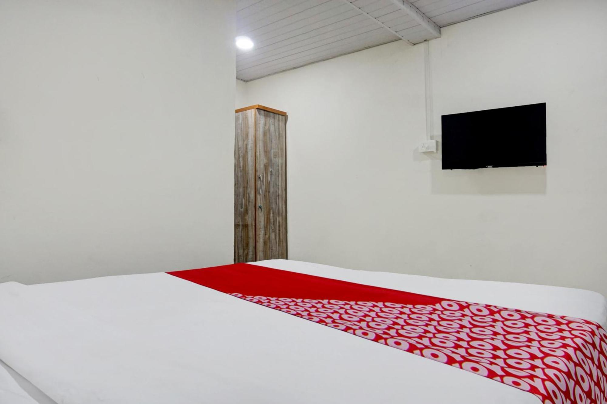 Hotel O Metro View Pimpri-Chinchwad Exteriör bild